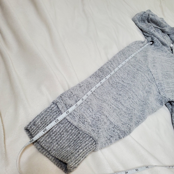 NWOT Gap Soft Spin Cropped Hoodie Size LP - Picture 12 of 13